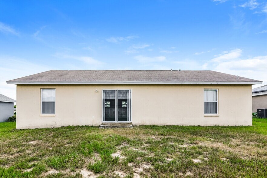 Building Photo - 338 Arlington Cir