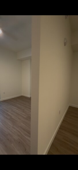 Building Photo - 213 NE 27th St