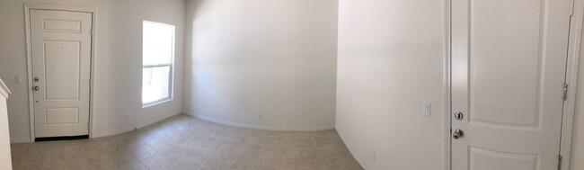 Building Photo - Newly Renovated 2 Bedroom Condo in Anaheim