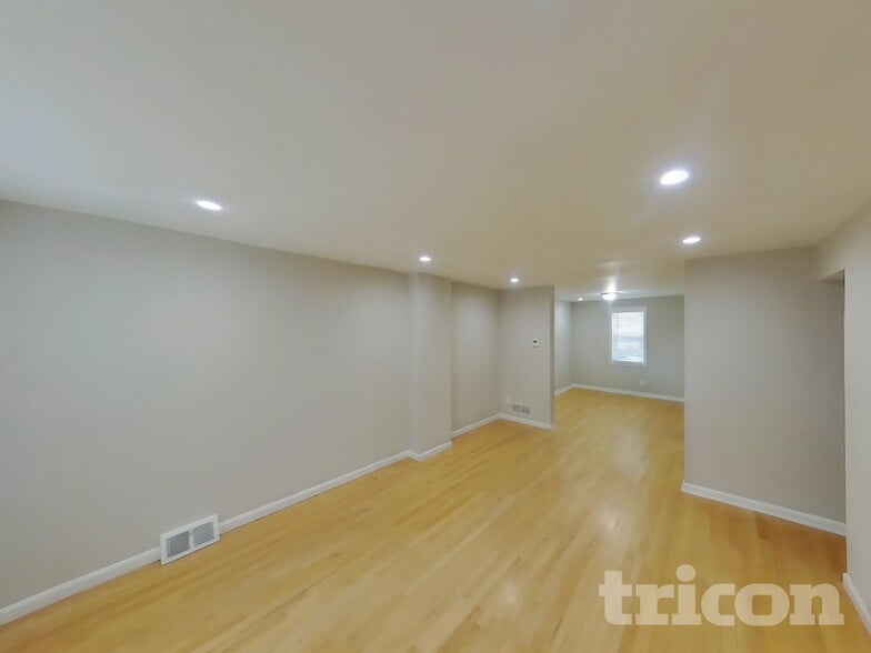 Building Photo - 7908 St Monica Dr