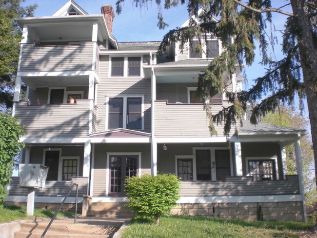 Primary Photo - 33 Starnes Ave