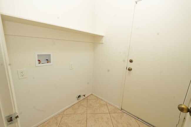 Building Photo - 103 Crystal Springs Rd