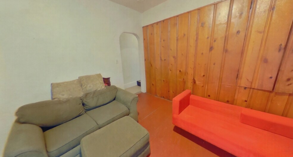 Building Photo - 24 Everett St