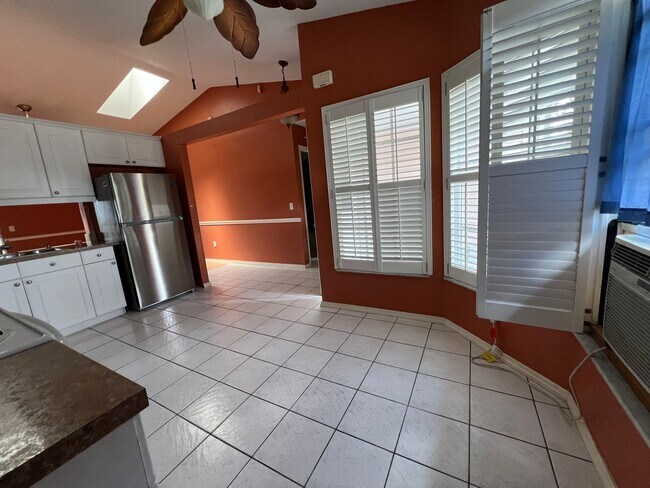 Building Photo - $1,650 ** Annual Lease ** 3 Bedroom / 2 Ba...