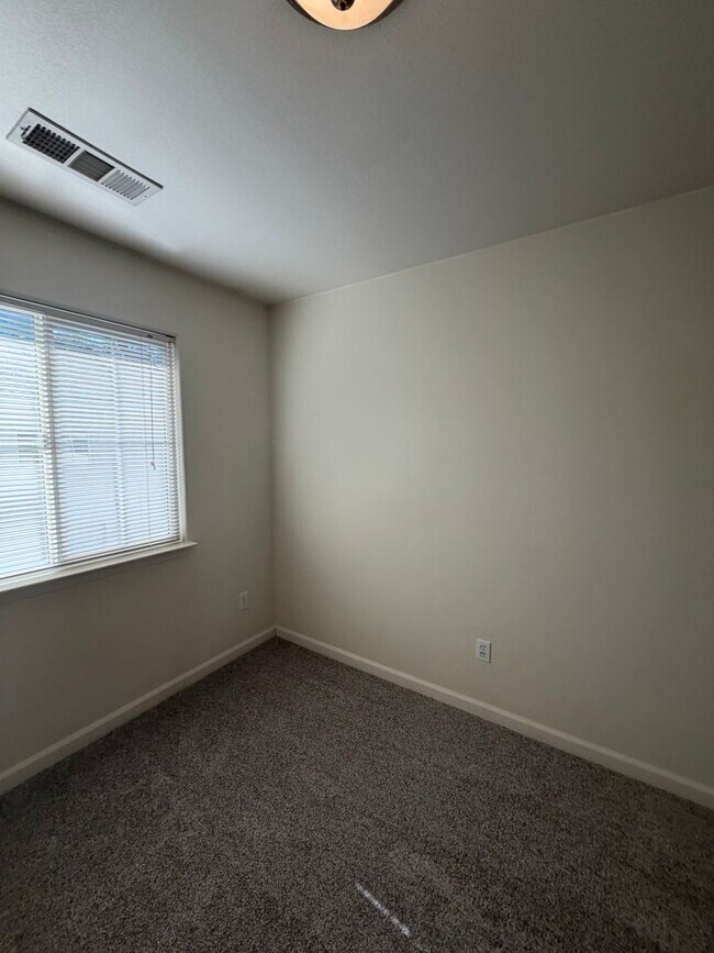 Building Photo - 1278 Mighty Oak Ln