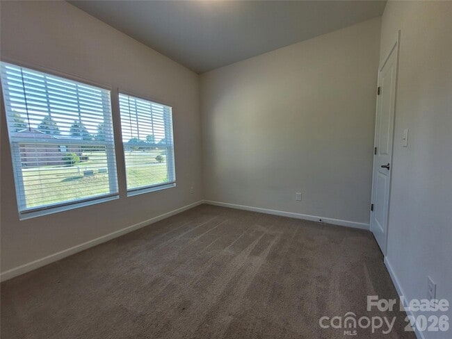 Building Photo - 144 Spring Forest Dr