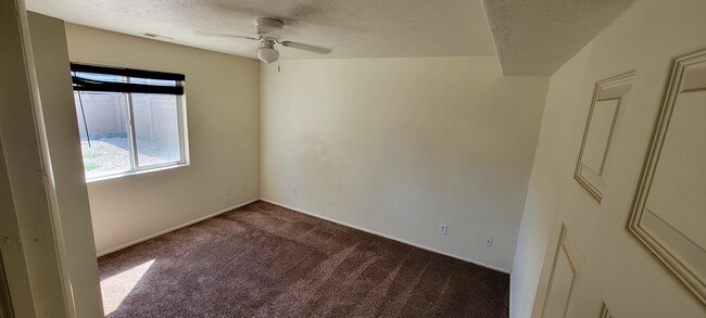 Building Photo - 1634 Northfield Rd