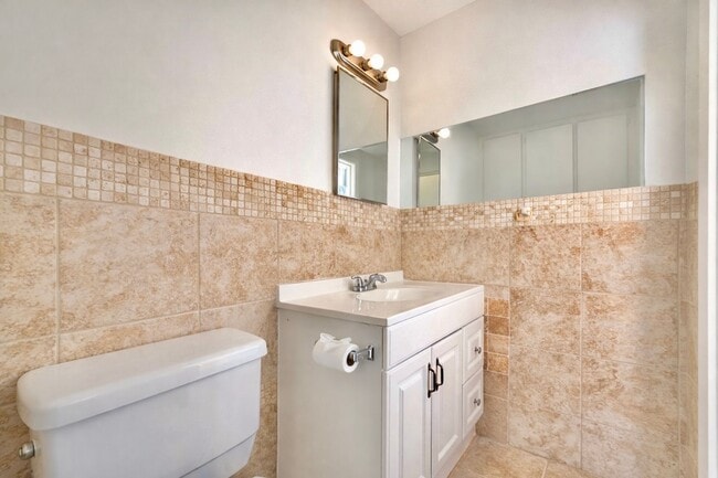 Building Photo - AVAILABE NOW ; APPLY TODAY AT OUR WEBSITE!!