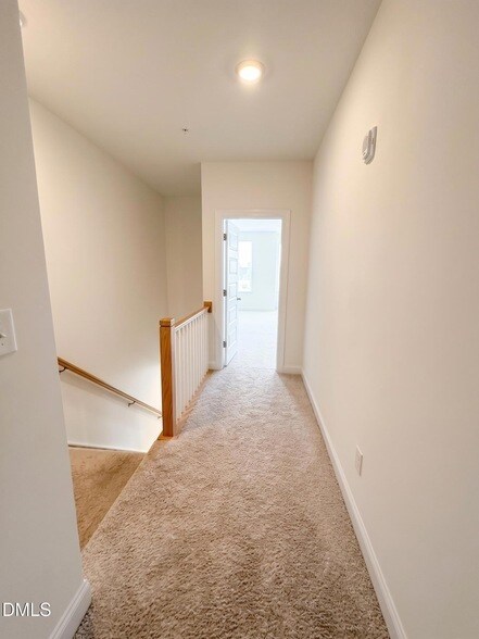 Building Photo - 602 Market Grove Dr