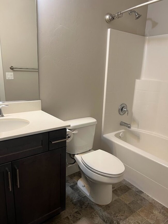 Building Photo - 1511 W Pyrite Ln