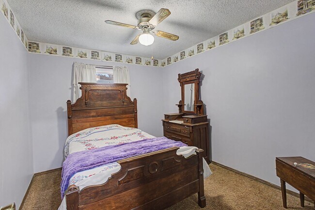 Building Photo - 2817 Arbor Dr