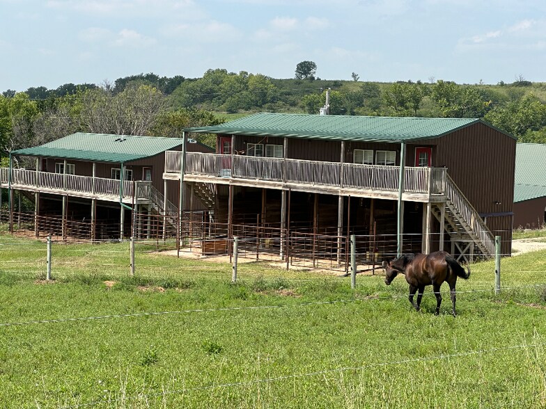 Building Photo - 13325 Brush Creek Rd