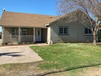 Building Photo - Single story 4 Bedroom for Lease Jurupa Valley