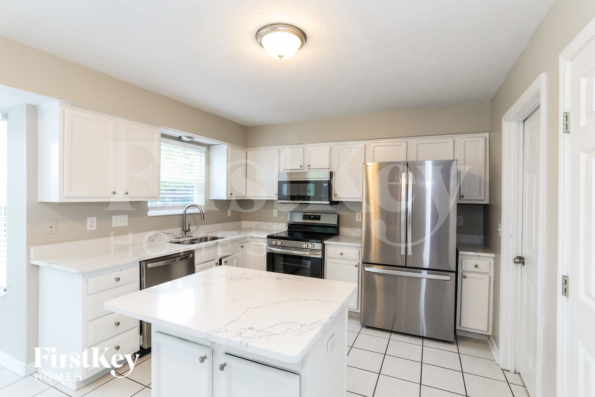 Building Photo - 935 Grandstone Ct