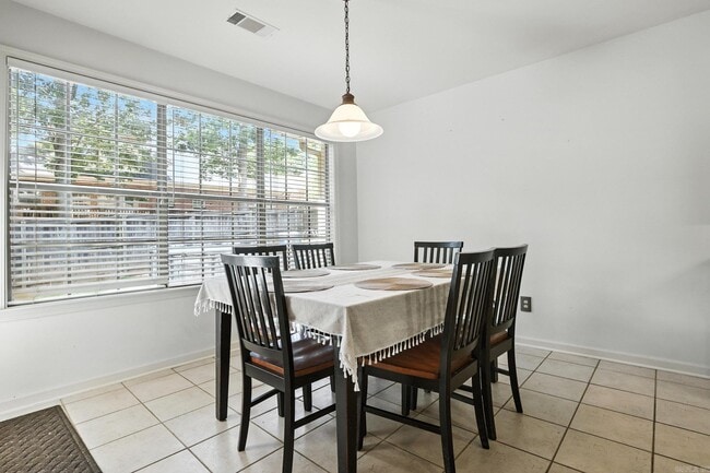 Building Photo - 7328 W Ridge Cir