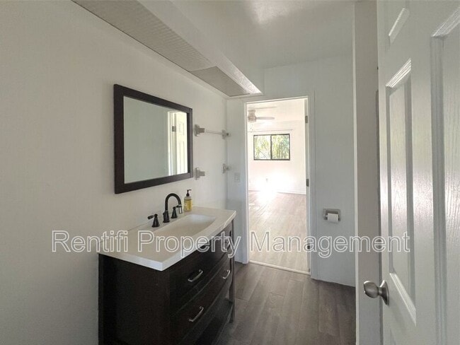 Building Photo - 10951 Ruden Rd