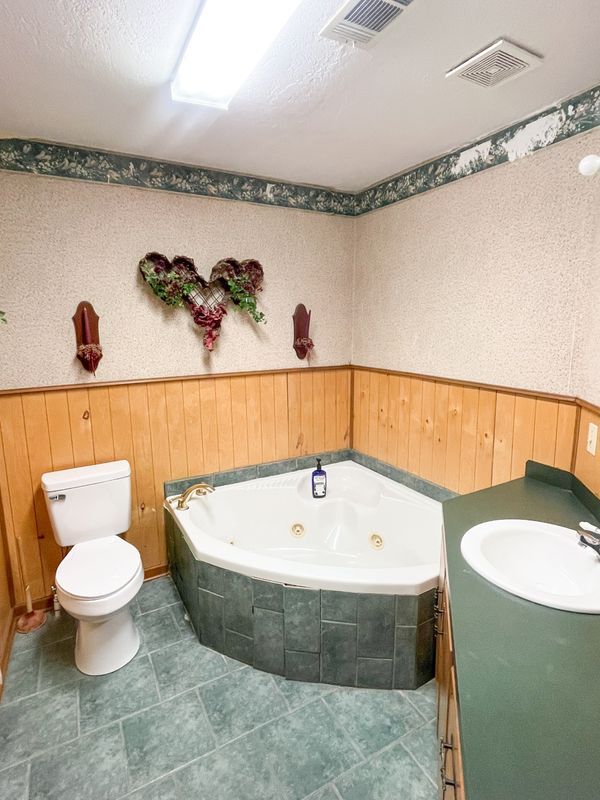 Building Photo - 115 Breaker Dr