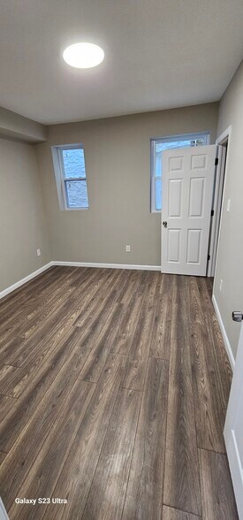 Building Photo - 718 Drexel Ave