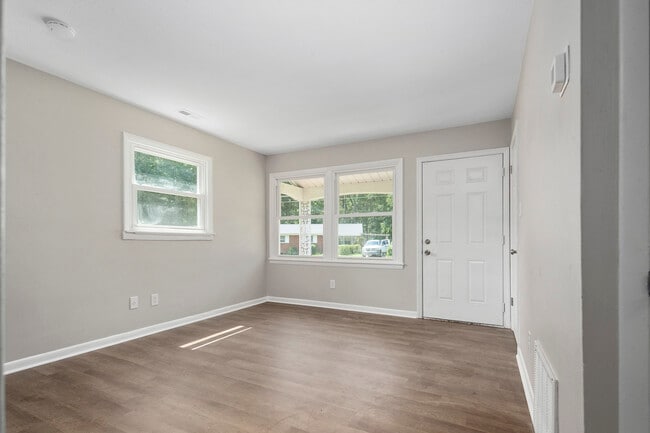 Building Photo - 1437 Thelbert Dr