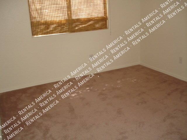 Building Photo - 17463 W Rock Wren Ct