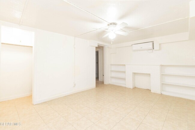 Building Photo - 1309 E Rio Grande Ave