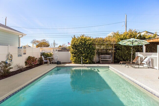 Building Photo - 217 Carol Pl