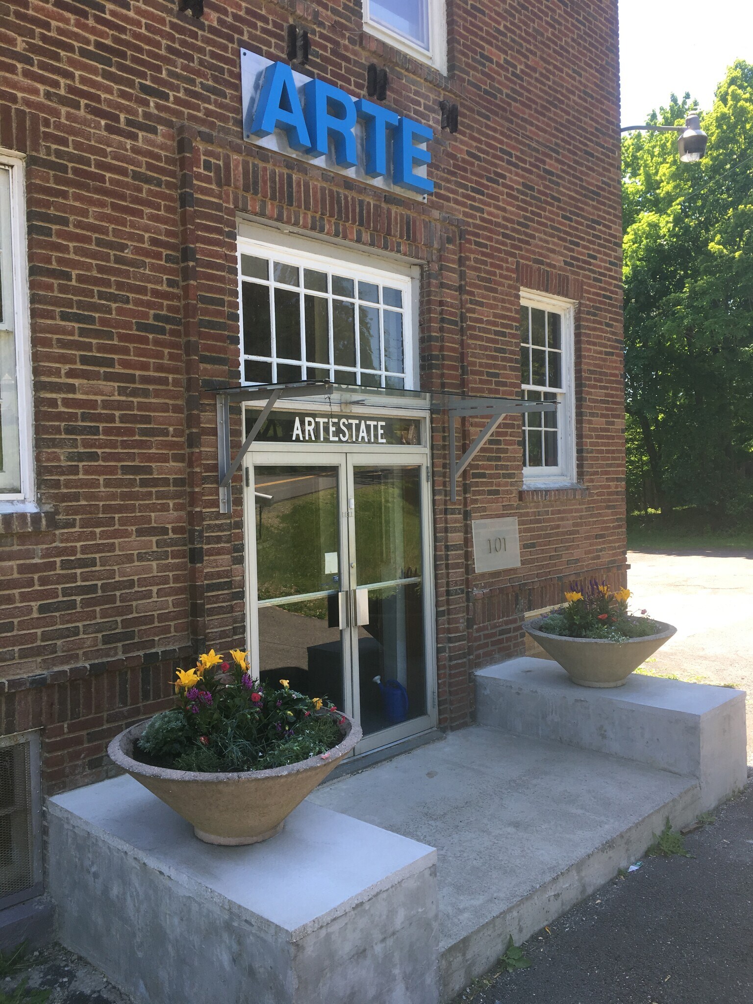 Building Photo - 101 Ten Broeck Ln