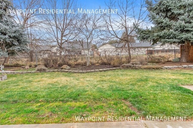 Building Photo - 4943 W Catalpa Dr