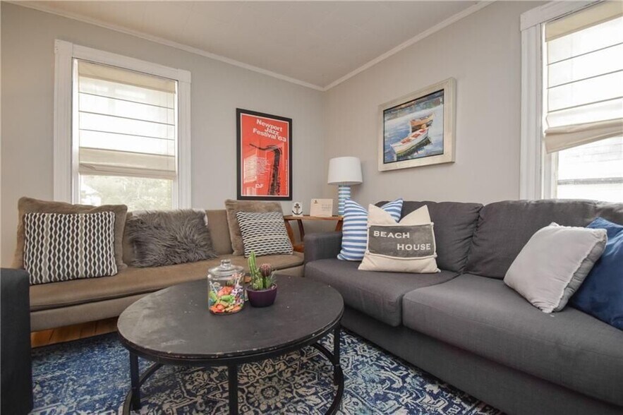 Building Photo - 16 Vaughan Ave