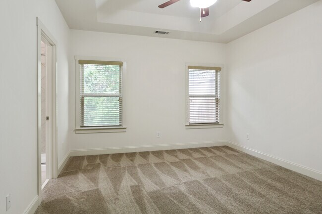 Building Photo - 2110 Westhill Dr SE, Smyrna, GA 30082
