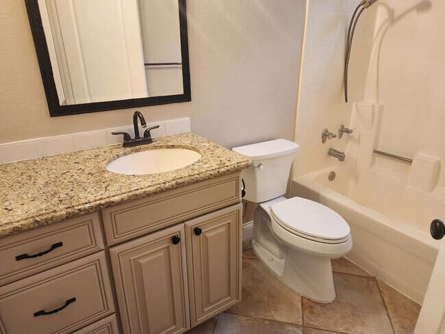 Building Photo - Gorgeous 5 Bedroom in Carmel Mtn Ranch in Gated Community