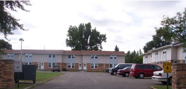 Primary Photo - Riverstone Apartments