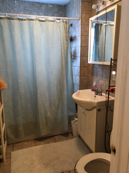 Building Photo - 110 Glenwood Ave