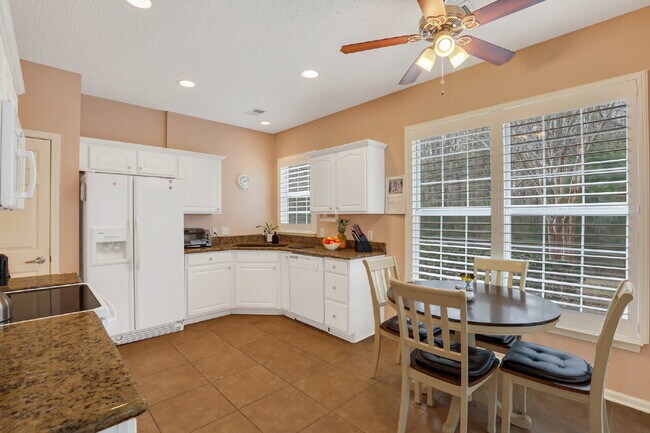 Building Photo - "213 Landing Lane - Charming 2-Bed, 2-Bath...