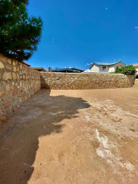 Building Photo - 2253 Tierra De Oro Way