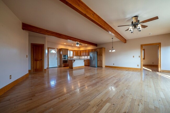 Primary Photo - Stunning 4 bed, 3 bath home on 2.8 Acres