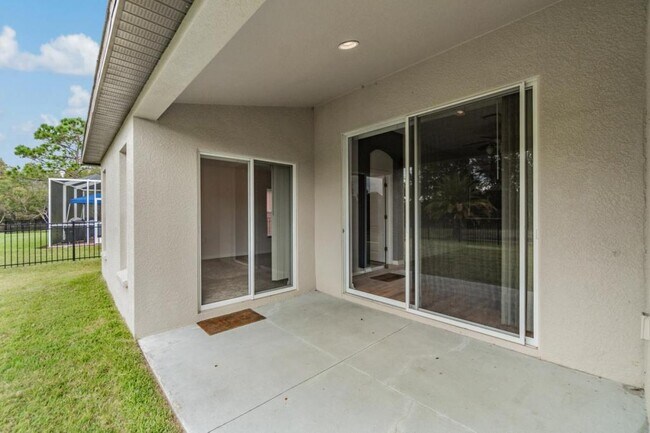 Building Photo - 30120 Sotogrande Loop