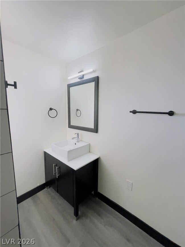 Building Photo - 2317 Santa Rita Dr