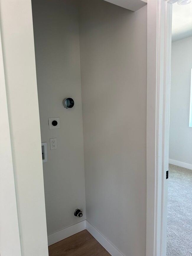 Building Photo - BRAND NEW 2 Bedroom upstairs apartment in ...