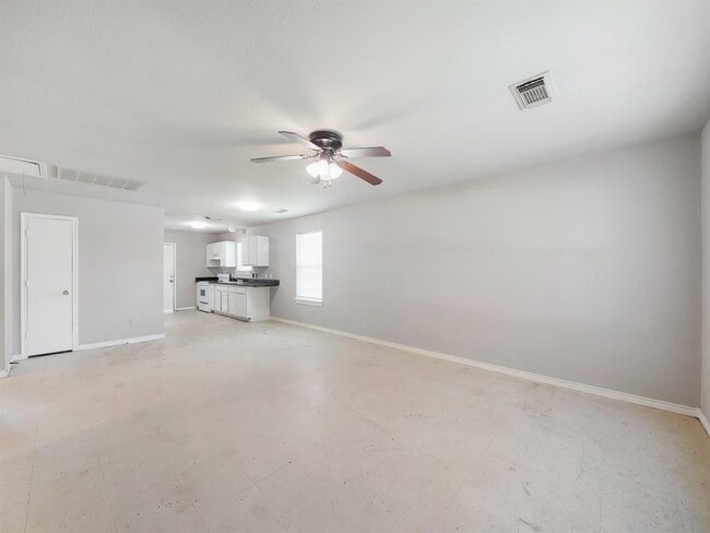 Building Photo - 8029 Dockal Rd
