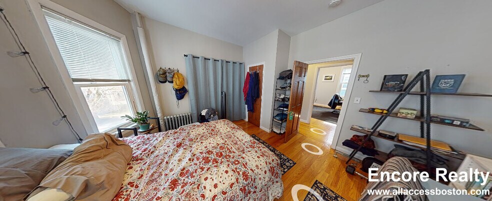 Building Photo - 23 Tufts St