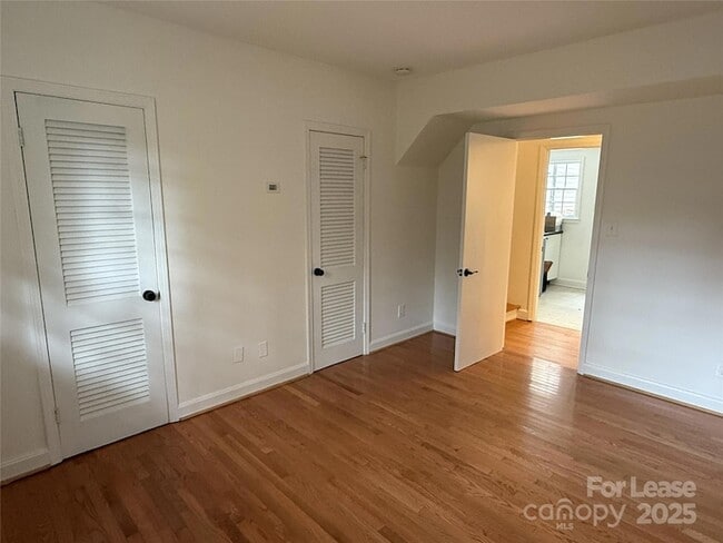 Building Photo - 6611 Lancer Dr