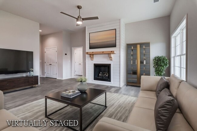 Building Photo - Beautiful, one-year-old 3-bedroom, 2-bath ...