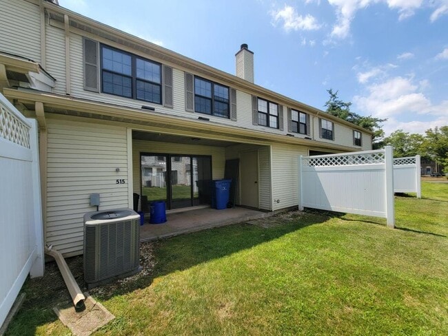 Building Photo - 515 Sheffield Ct