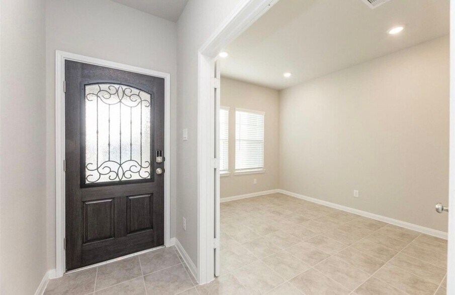 Building Photo - 1315 Gorman Ln