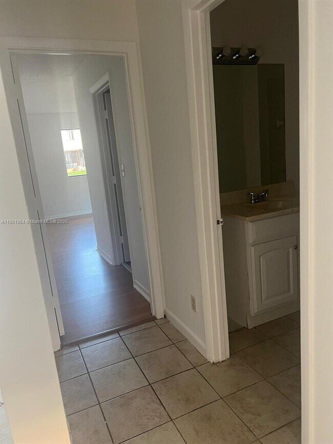 Building Photo - 6408 Dockside Cir