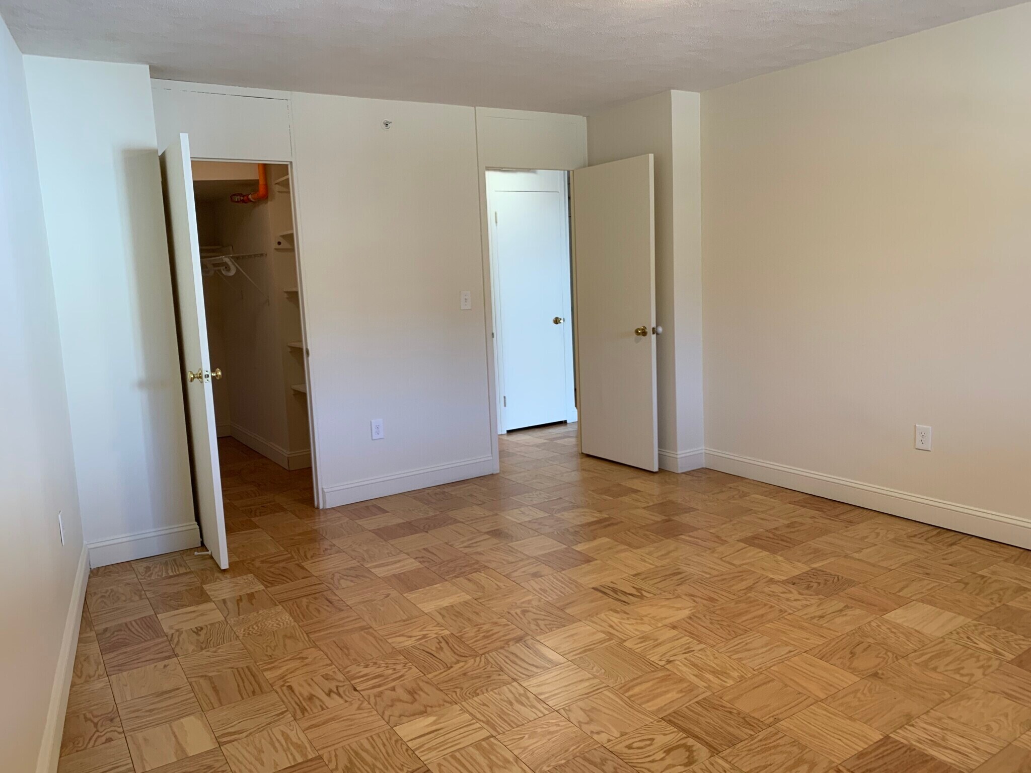 Building Photo - 101 Monmouth St