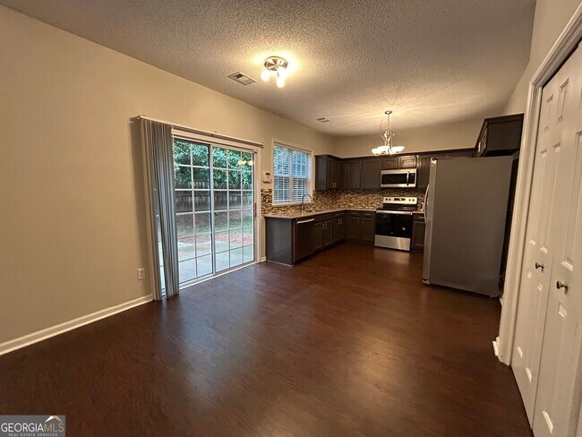 Building Photo - 745 Soneley Ct