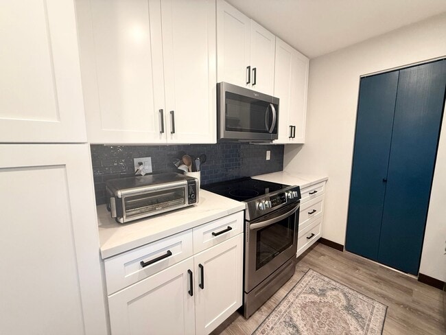 Building Photo - Available 12/15/2025 – Beautiful 2BR/2BA Unfurnished Condo at Iao Parkside, Wailuku