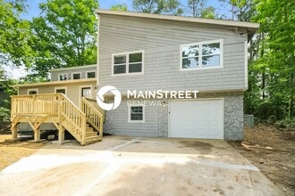 Building Photo - 3 Bedroom Pet-Friendly Home in Rex, GA wit...